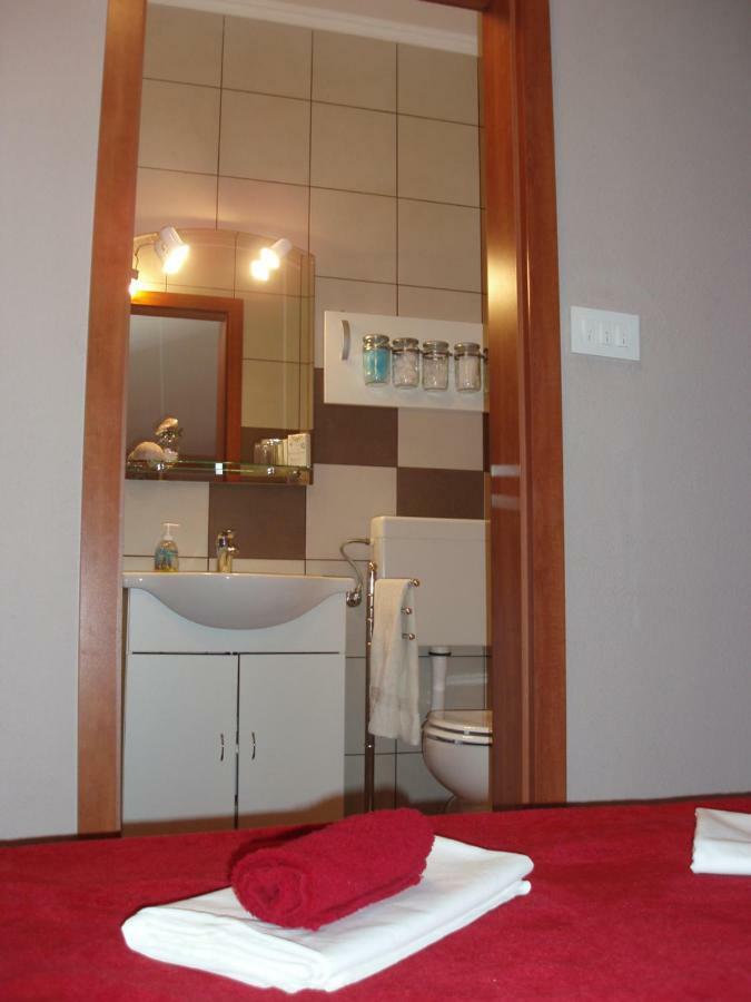 "Mea Culpa" Apartment คาร์โลบัก ภายนอก รูปภาพ